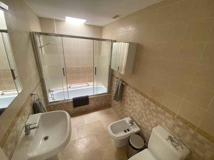 Bathroom 3, New renovated family home above swimming pool, Las Palmas