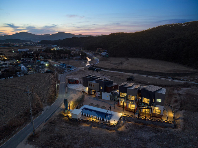 Others 5, Gyeongju Edis Poolvilla, Gyeongju