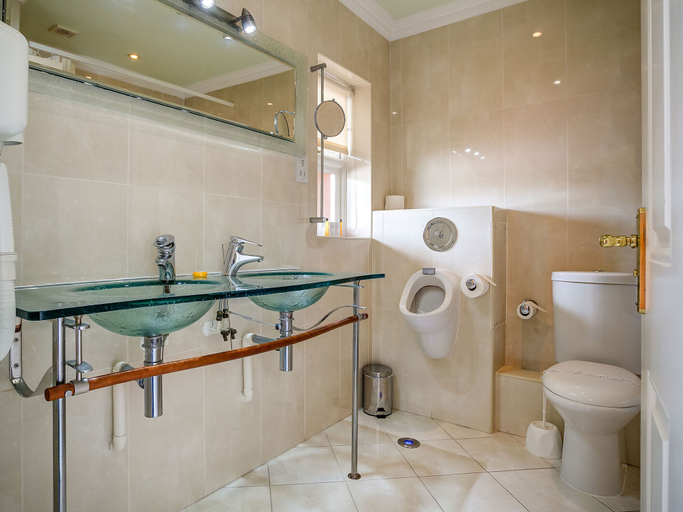 Bathroom 5, The Speech House Hotel, Gloucestershire