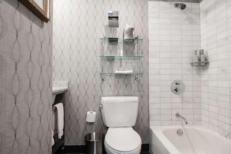 Bathroom 26