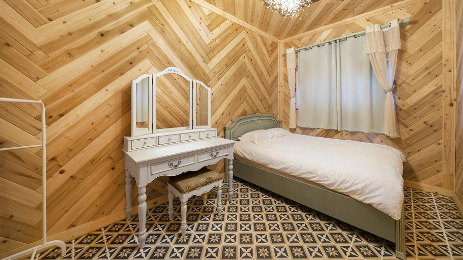 Bedroom 2, Seogwipo Unyeong Pension, Seogwipo