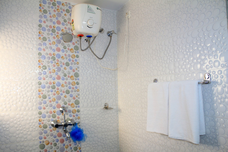 Bathroom 3, CasaMelhor Pool View Apartment CM011, North Goa