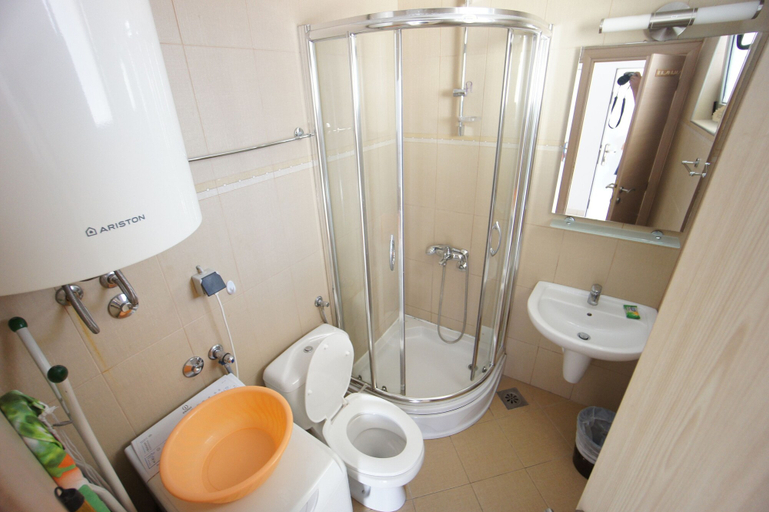 Bathroom 3, Apartments Becici Sunset