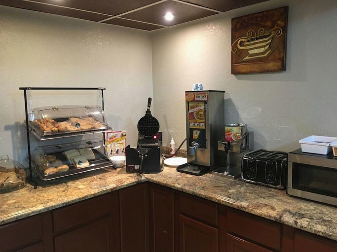 Food & Drinks, Express Inn West Memphis, Crittenden
