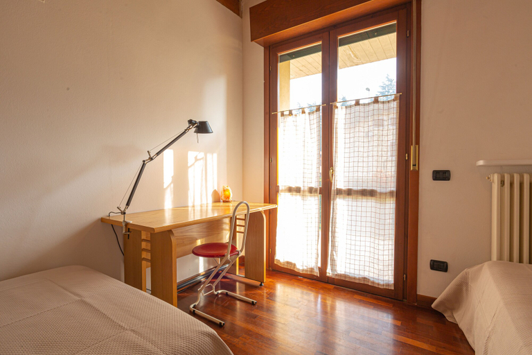 Room 5, Casa Aurora, Verona
