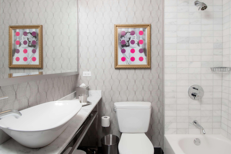 Bathroom 13