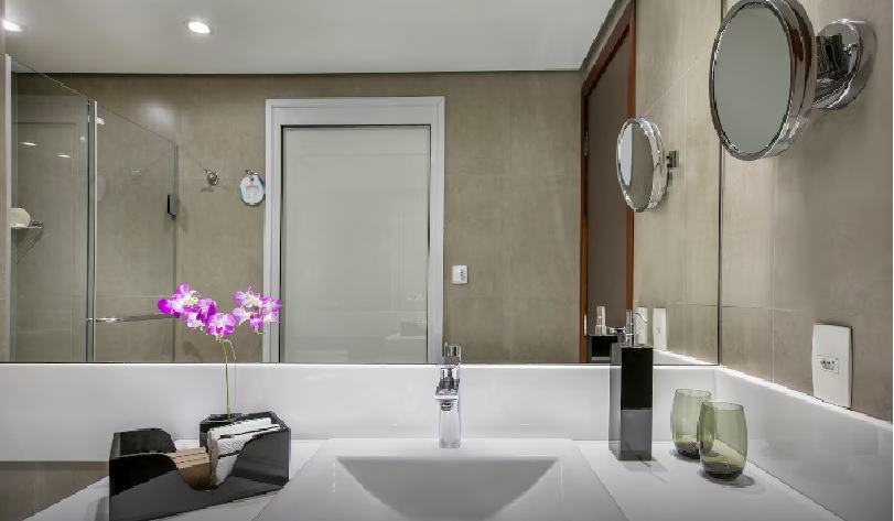 Bathroom 12