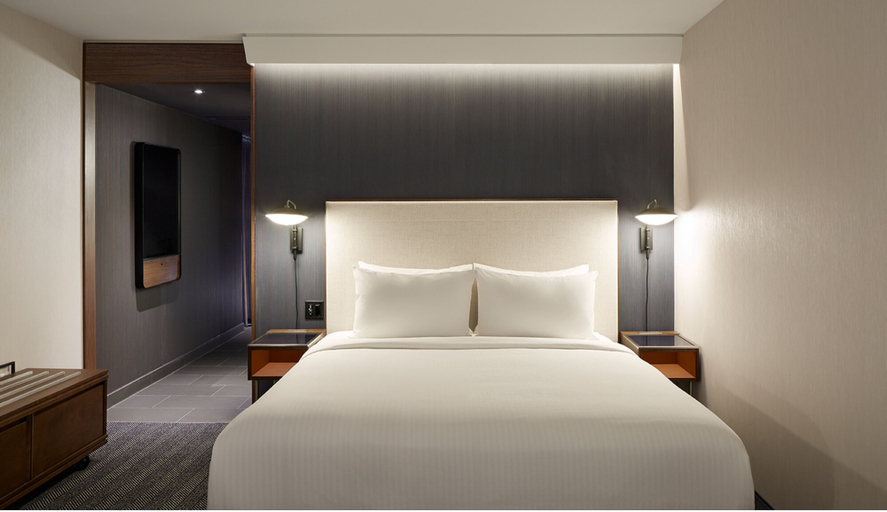 Bedroom 2, Courtyard by Marriott Montreal Midtown, Montréal