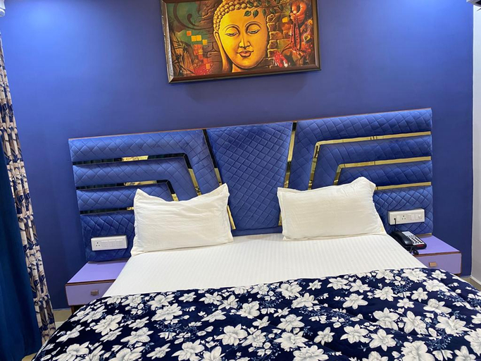 Bedroom 4, Hotel Noida Dreamz, Gautam Buddha Nagar