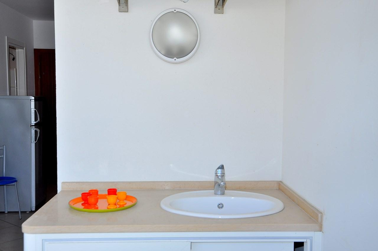 Bathroom 4, One Bedroom Apartment in a residence with Swimming pool no69, Venezia