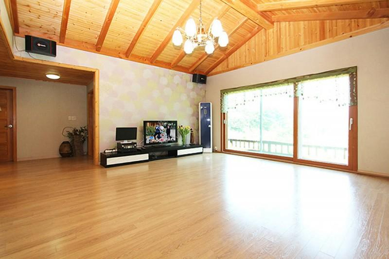 Others 3, Yangpyeong Byeoldarae Pension, Yangpyeong