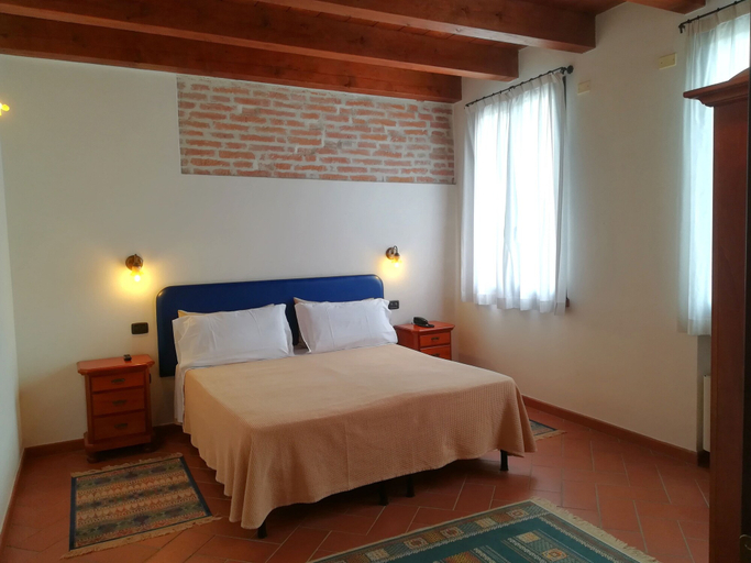 Bedroom 2, Volivia Relais Exclusive, Mantua