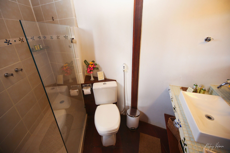 Bathroom 20
