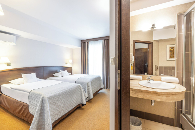 Bedroom 4, Hotel Warszawa SPA & Resort, Augustów