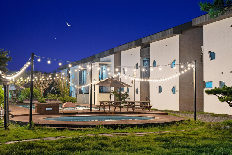 Exterior & Views 1, Kyeongju JS Pet Poolvilla, Gyeongju