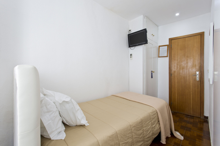 Bedroom 3, Braganca Oporto Hotel, Porto