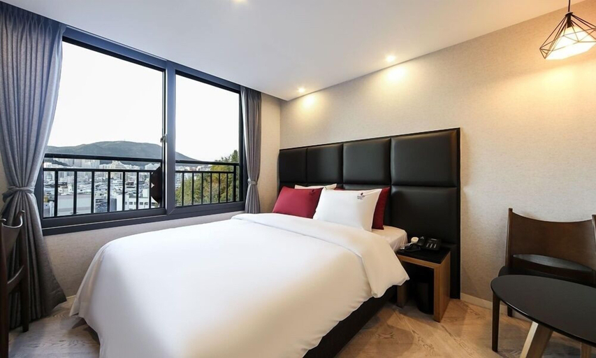 Bedroom 4, Busan Maron Hotel Nampo, Jung