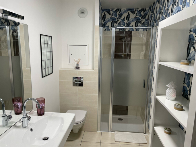 Bathroom, Le Numéro 2, Meurthe-et-Moselle