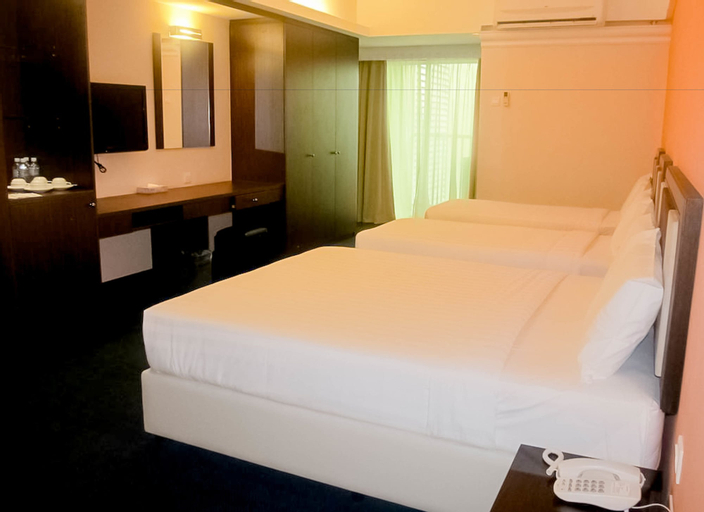 Bedroom 13