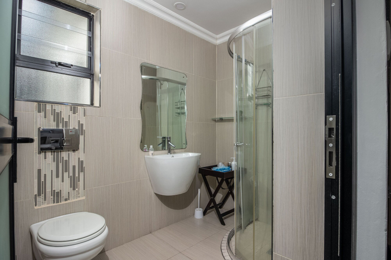 Bathroom 3, Cashmere Suites, Nelson Mandela Bay
