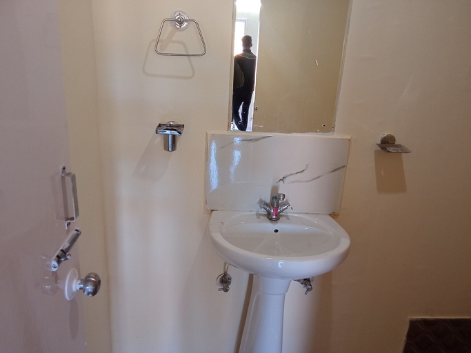 Bathroom 3, In Apple Estate Kanatal, Tehri Garhwal