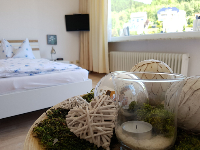 Bedroom 2, Hotel Pension Jägerstieg, Osterode am Harz
