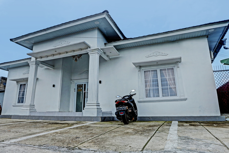Exterior & Views 2, OYO Life 92935 Ayu Kost Eksklusif, Bantul