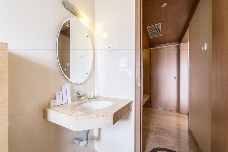 Bathroom 4, Treebo ESS Grande, Coimbatore