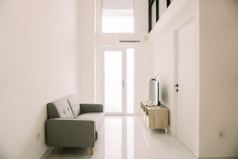 Others 2, Spacious and Elegant 3BR at Loft Kingland Avenue Apartment By Travelio, Tangerang