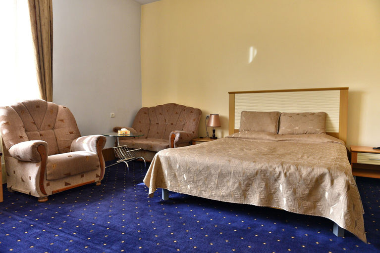 Bedroom 3, GreenWood Hotel