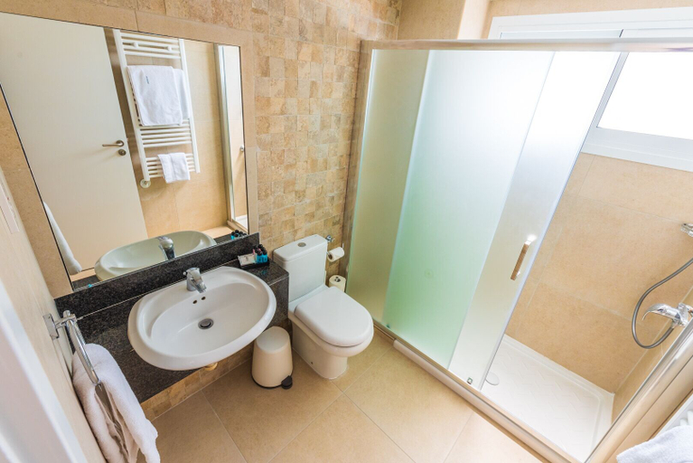 Bathroom 5, Chrielka Hotel Apartments