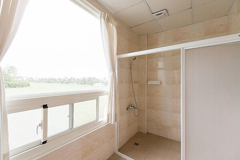 Bathroom 3, Fully One B and B, Taitung