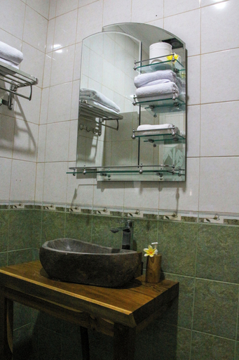 Bathroom 4, Bali Hai Island Resort, Jembrana