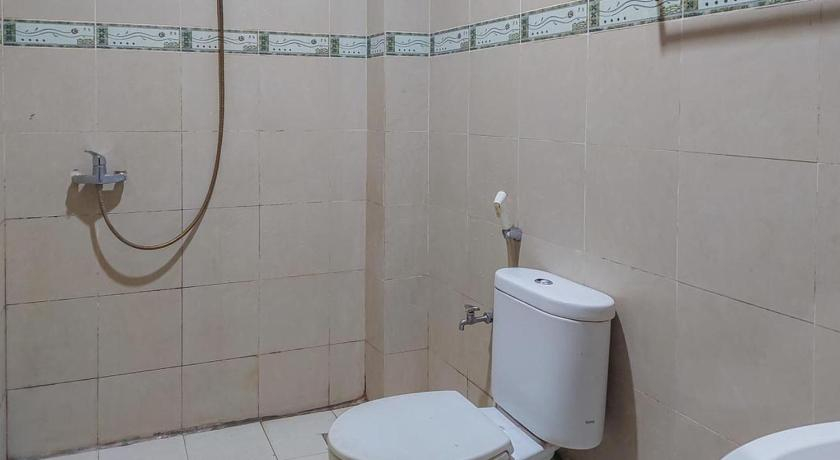 Hotel Halmahera Palangkaraya Redpartner, Palangkaraya