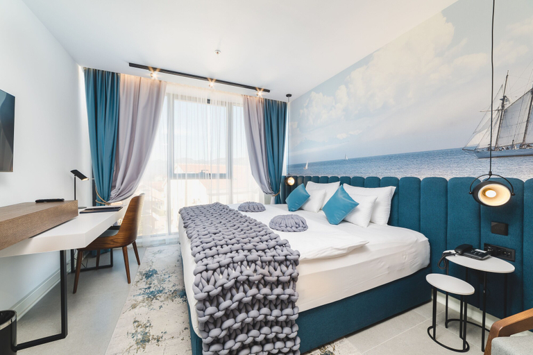 Bedroom 2, Aurel Coast