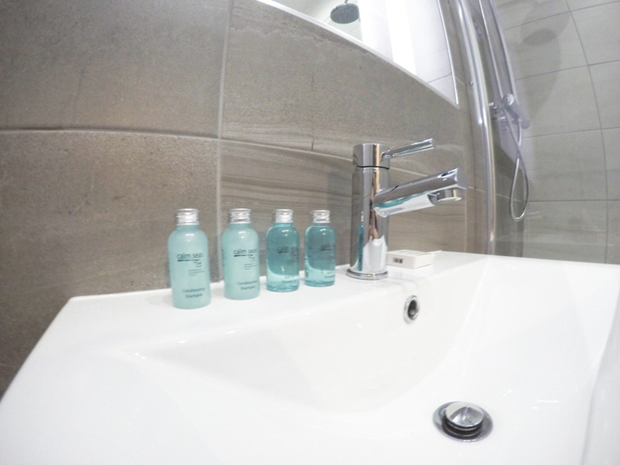 Bathroom 3, Boutique Penthouse Apartment, Northamptonshire