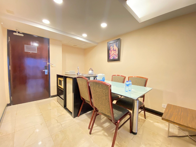 In-room dining, Fancy And Nice 2Br At Braga City Walk Apartment, Bandung