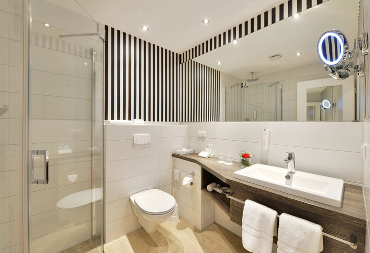 Bathroom 5, Ringhotel Landhaus Gardels, Dithmarschen
