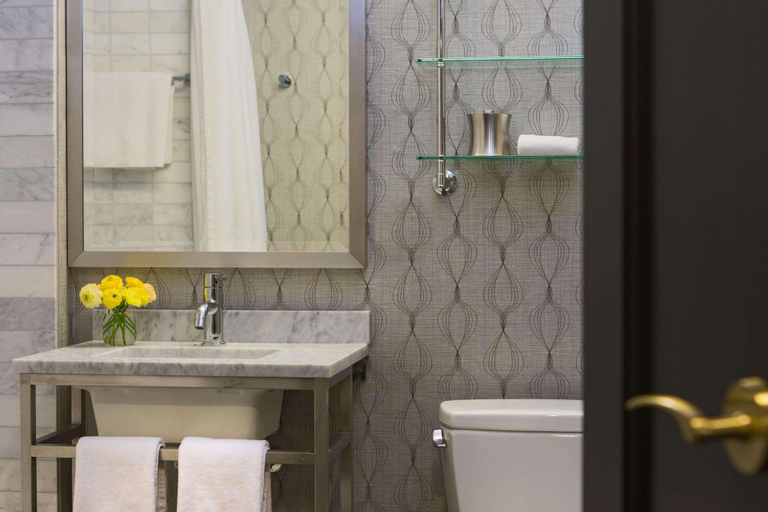 Bathroom 25