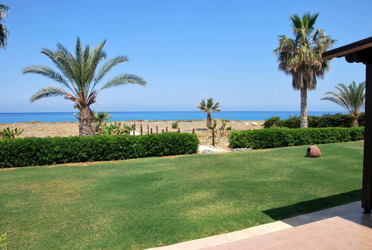 Others 4, Nature - Direct To Sandy Beach, Impressive Villa, Quiet area