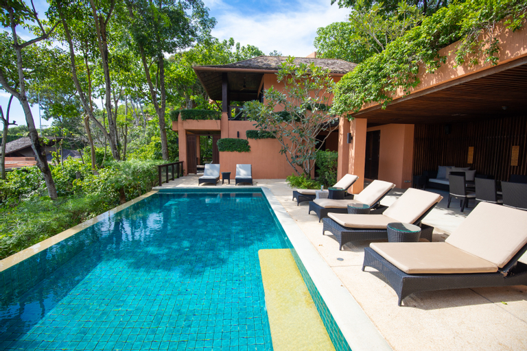 Swimming Pool 10