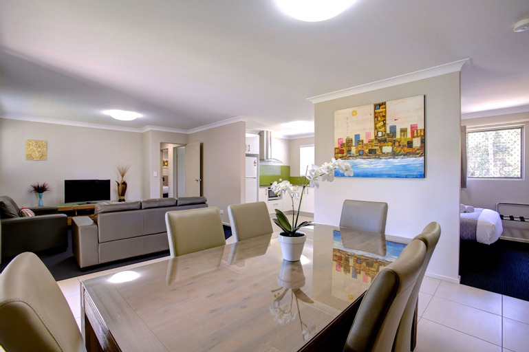 Dining Room 5