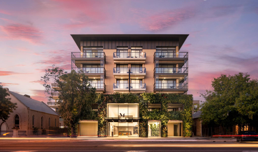 Exterior & Views