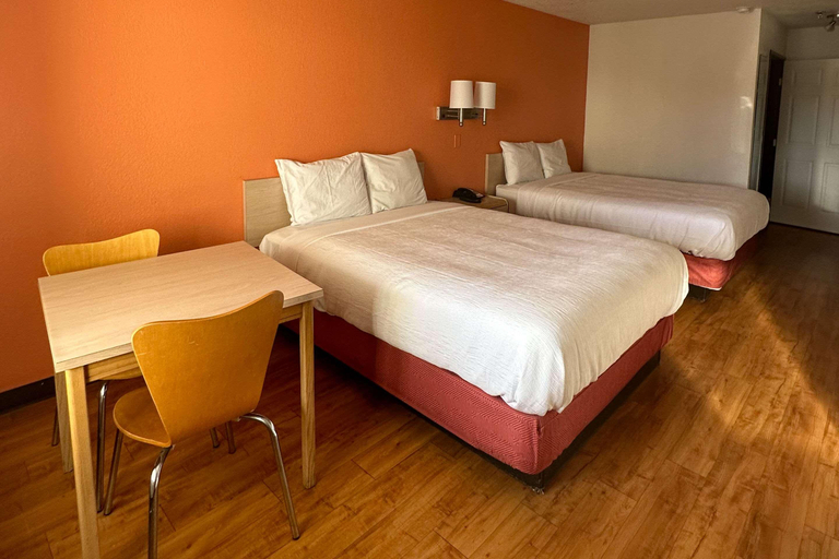 Bedroom 4, Quality Inn & Suites Junction, Kimble