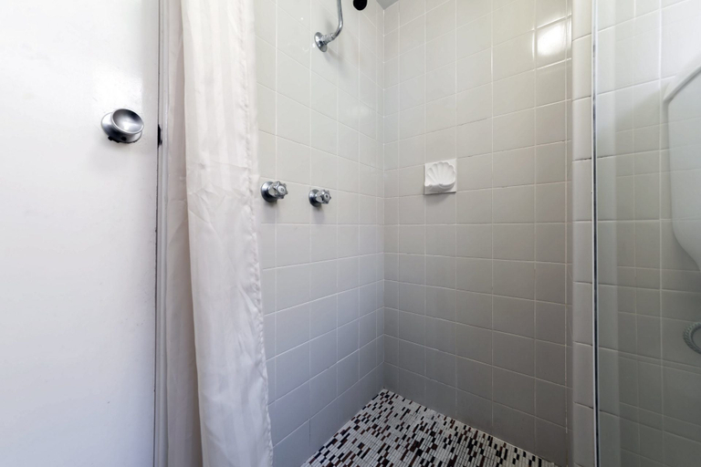 Bathroom 3, Castaways Unit 1, 17 Shoal Bay Road, Port Stephens