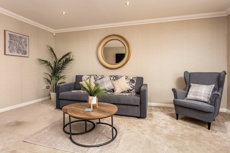 Others 4, London Gate No1 - Donnini Apartments, East Ayrshire