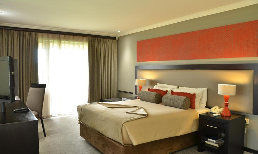 Bedroom 3, Cresta Rileys Hotel, Ngamiland East