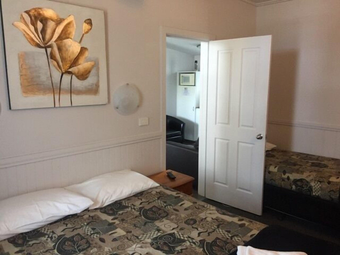 Bedroom 3, The Esplanade Motel, E. Gippsland - Bairnsdale