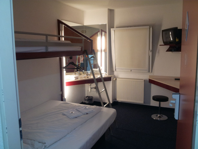 Bedroom 2, Motel 24h Hannover, Region Hannover