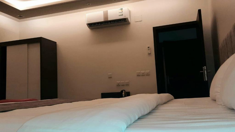 Bedroom 5, Golden Gewan Hotel